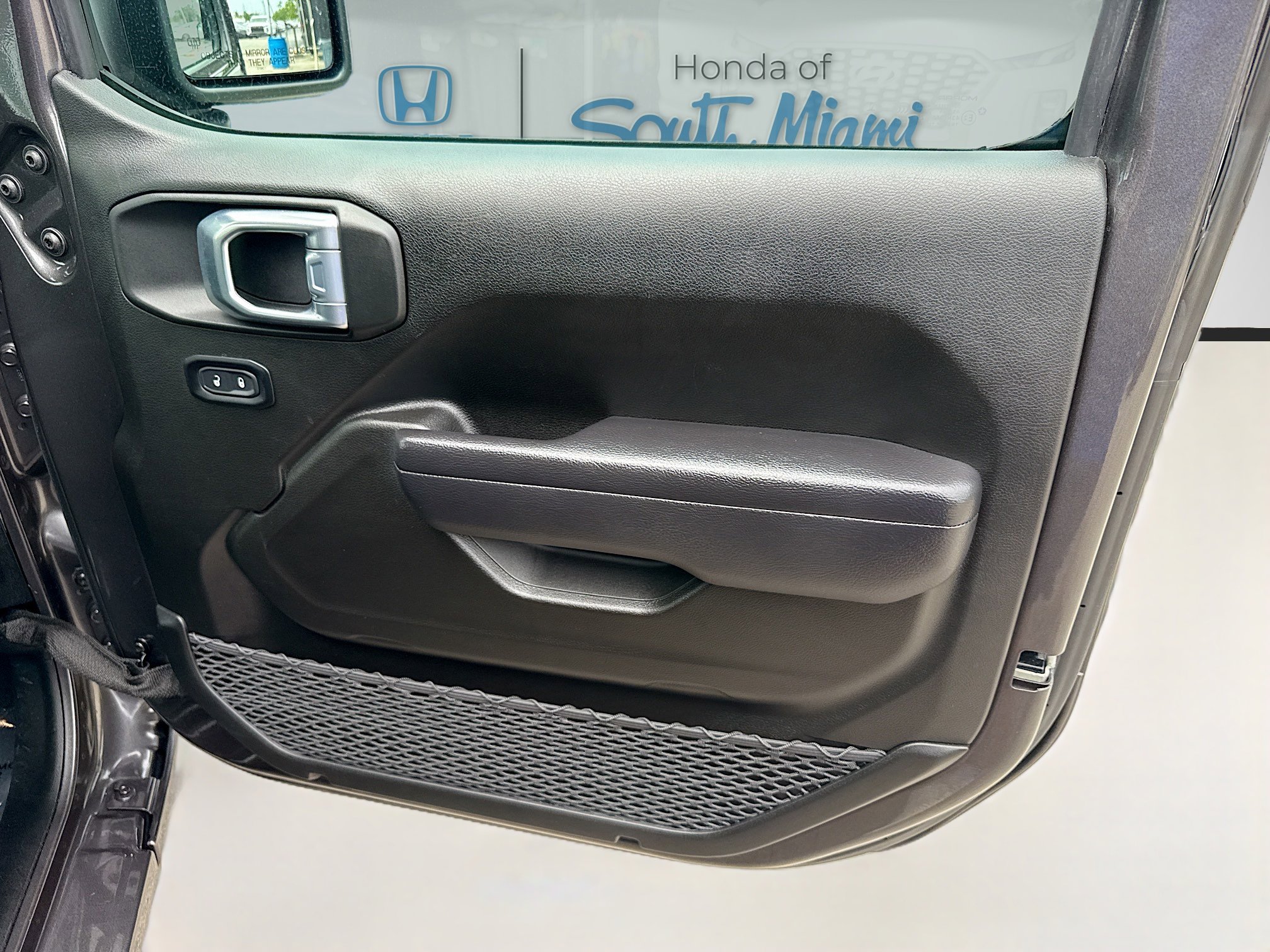 Used 2024 Jeep Wrangler Sport S image 33