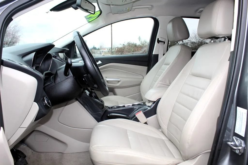 Used 2014 Ford Escape Titanium FWD image 11