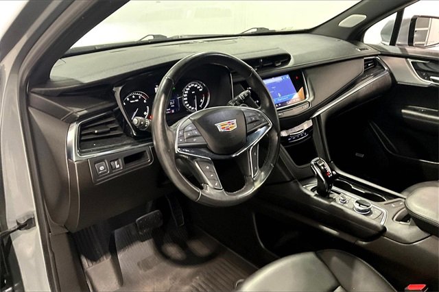 Used 2023 Cadillac XT5 Premium Luxury image 17