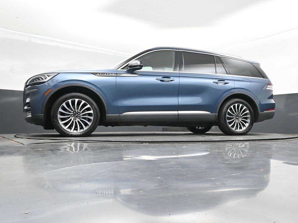 Used 2020 Lincoln Aviator Reserve w/ Class IV Trailer Tow Package image 41