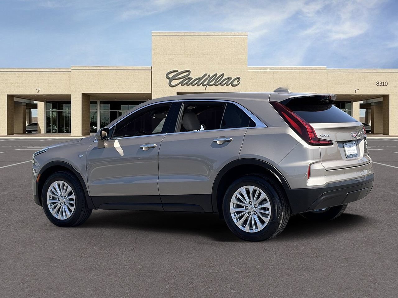 Certified 2024 Cadillac XT4 Luxury FWD image 7