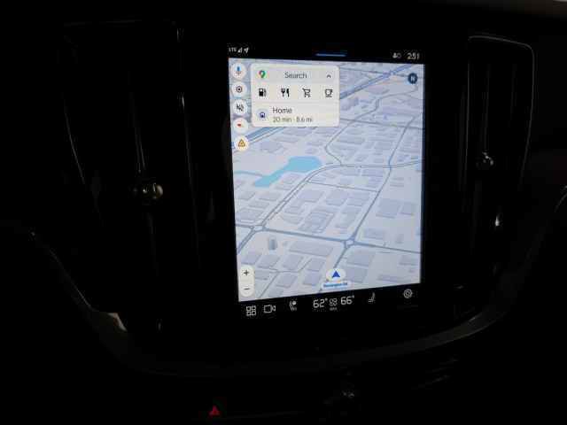 Used 2025 Volvo V60 B5 Cross Country Plus w/ Protection Package Premier image 19