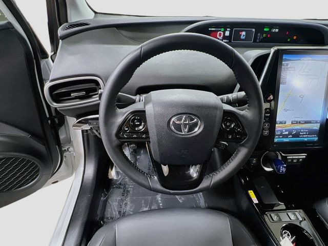 Used 2022 Toyota Prius Prime XLE FWD image 11