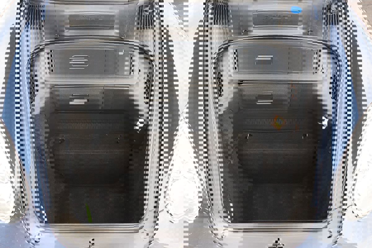 Used 2011 Porsche Boxster image 48