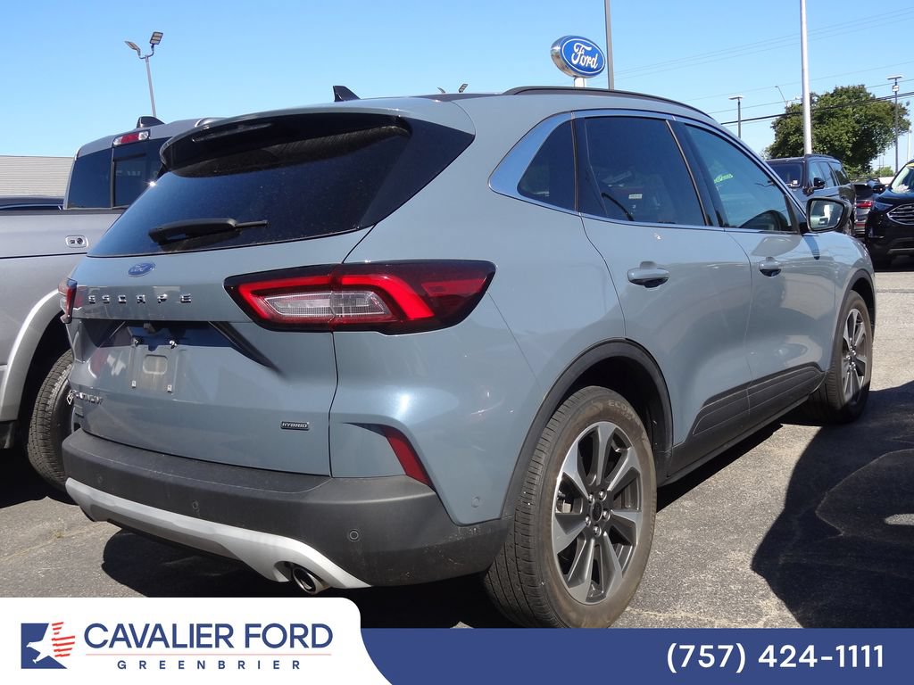 Certified 2023 Ford Escape Platinum w/ Premium Technology Package FWD image 3