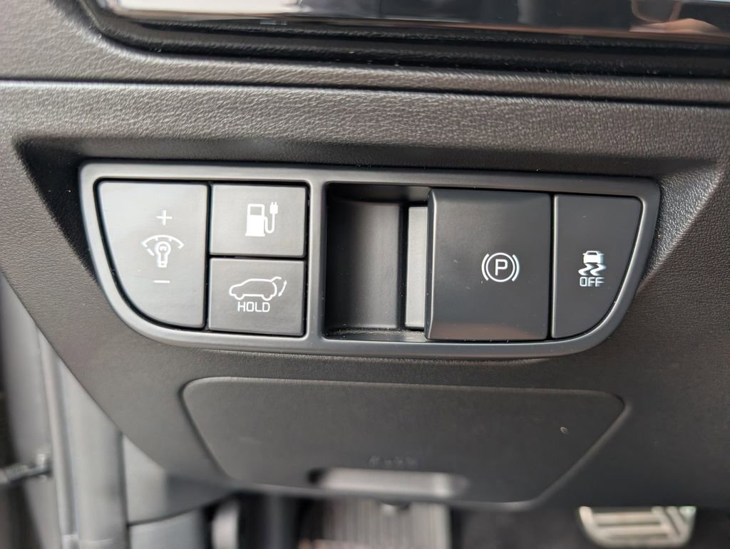 Certified 2024 Kia EV6 GT image 31