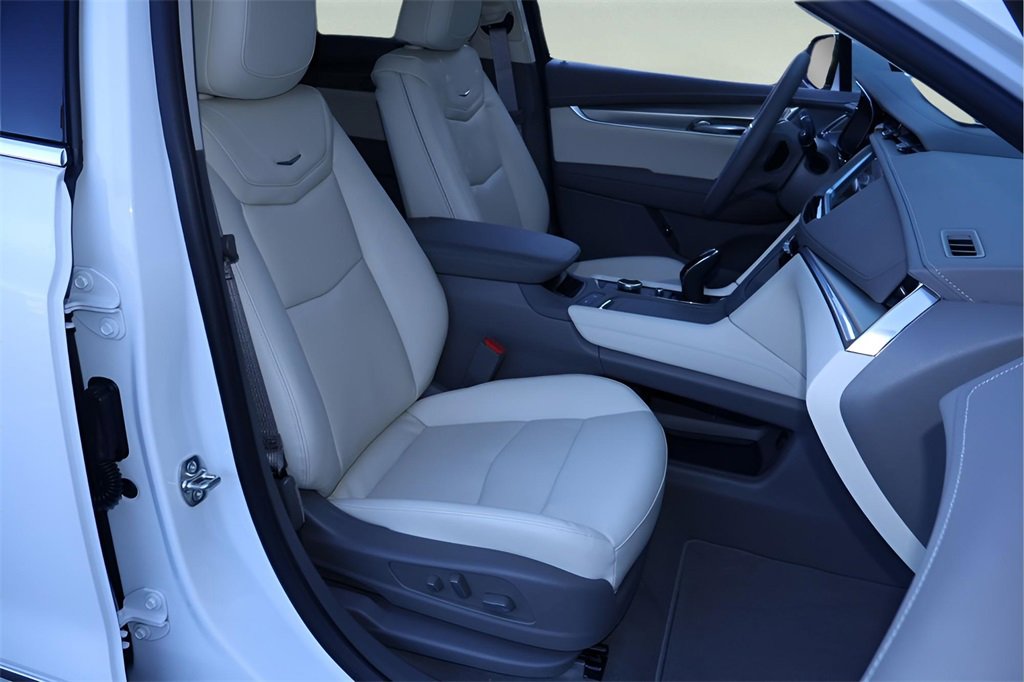 New 2026 Cadillac XT5 Premium Luxury image 18