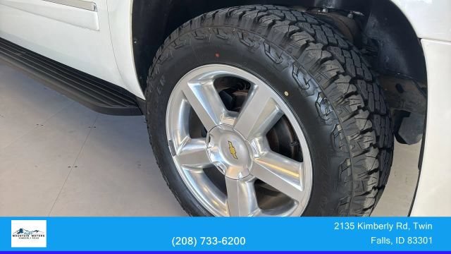 Used 2014 Chevrolet Suburban LTZ AWD/4WD image 12