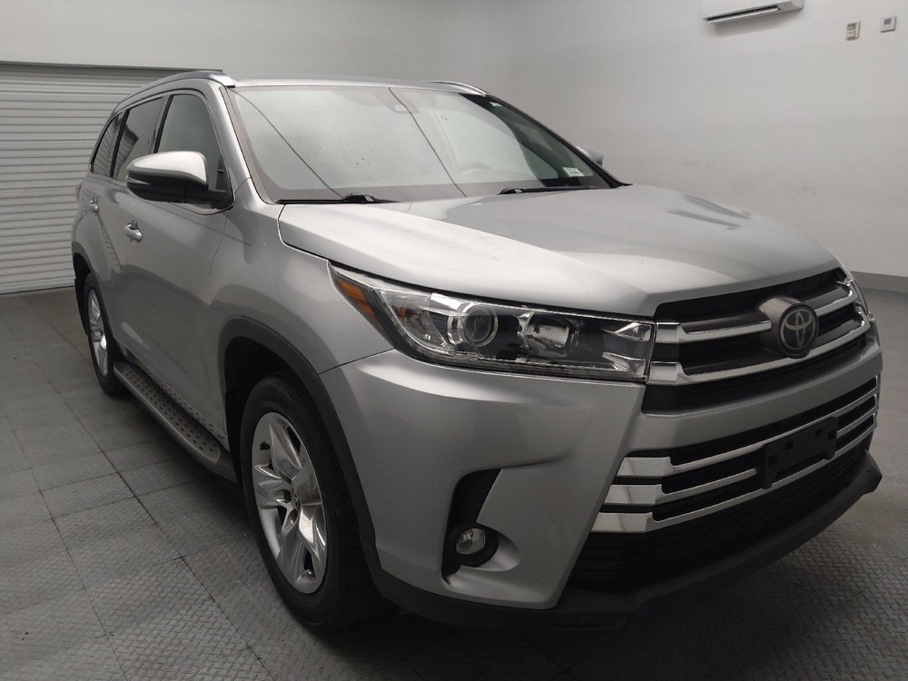 Used 2019 Toyota Highlander Limited FWD image 13