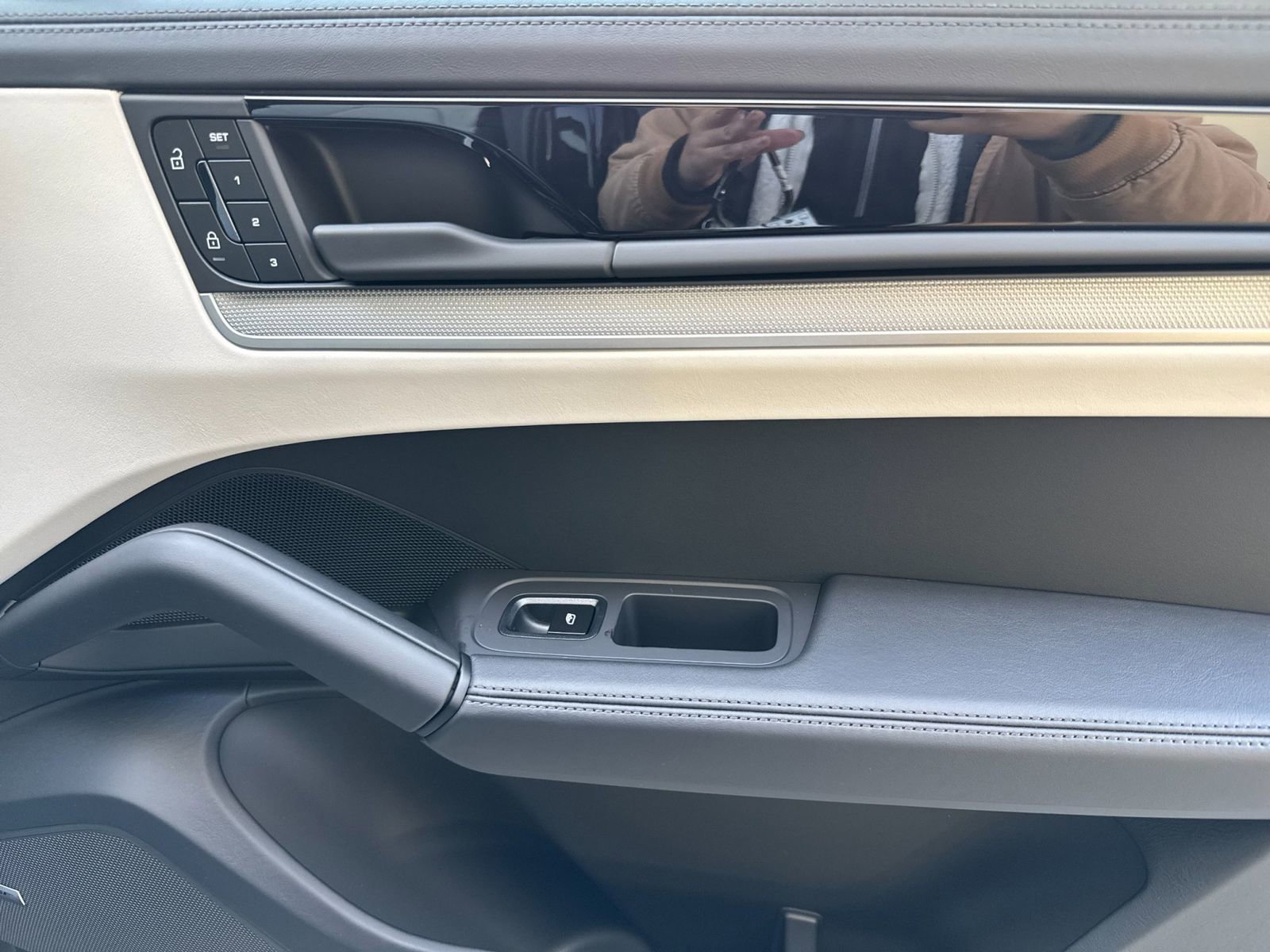 New 2026 Porsche Cayenne Coupe image 20