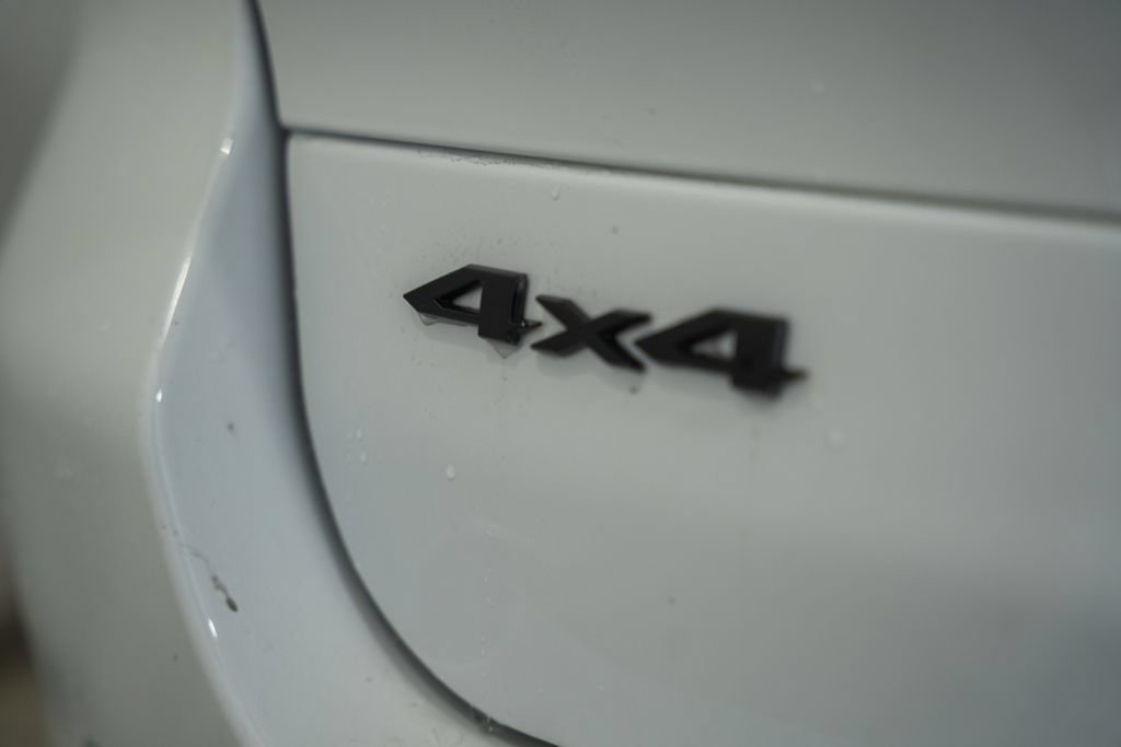 New 2026 Jeep Grand Cherokee L Limited AWD/4WD image 8