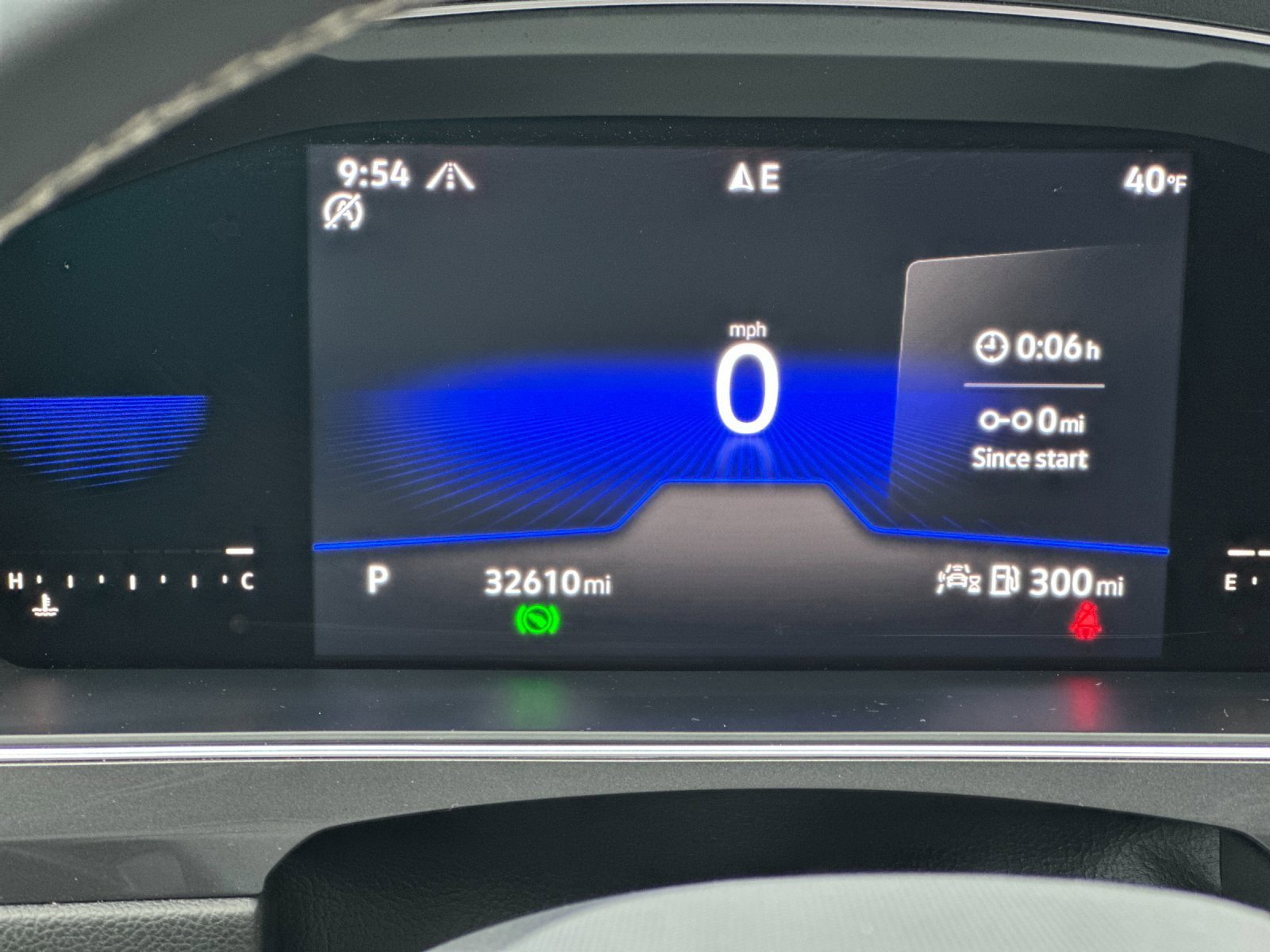 Used 2022 Volkswagen Tiguan SE image 25