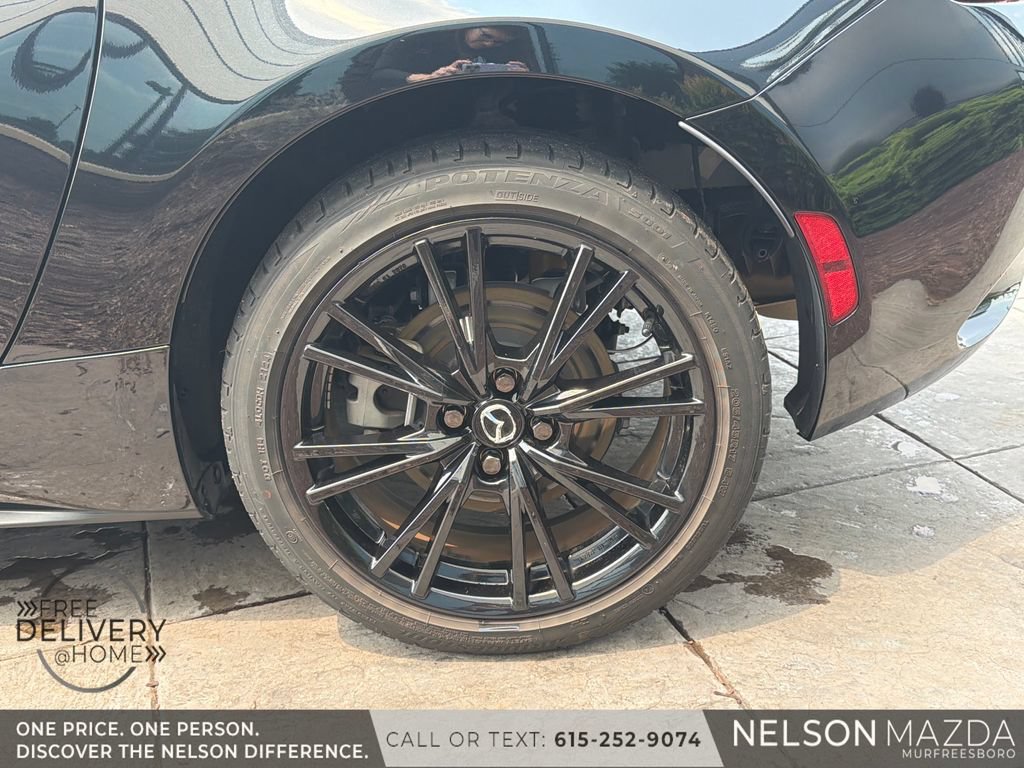 Used 2024 MAZDA MX-5 Miata Club RWD image 11