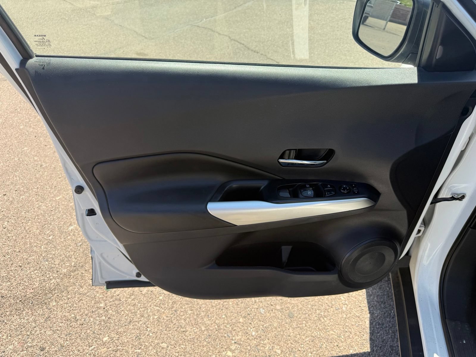 Used 2018 Nissan Kicks SR w/ Premium Package FWD image 15