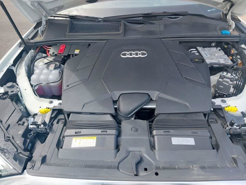 Used 2025 Audi Q7 3.0T Premium Plus AWD/4WD image 32