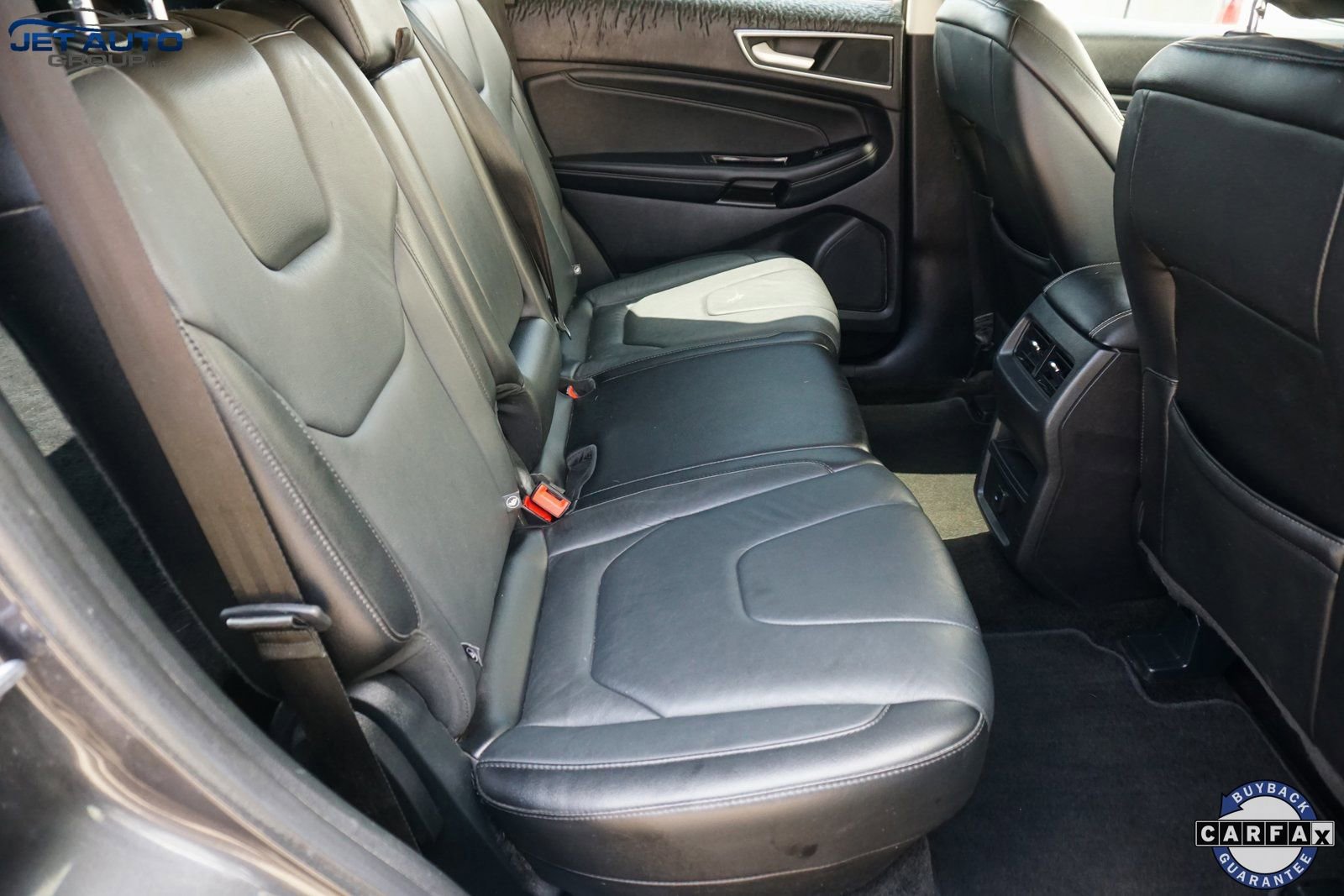 Used 2018 Ford Edge Titanium image 22