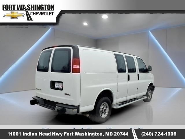 Used 2024 GMC Savana 2500 w/ Driver Convenience Package RWD image 5