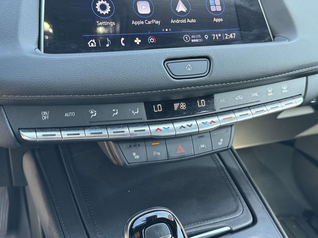 Used 2023 Cadillac XT4 Premium Luxury w/ Cold Weather Package AWD/4WD image 26