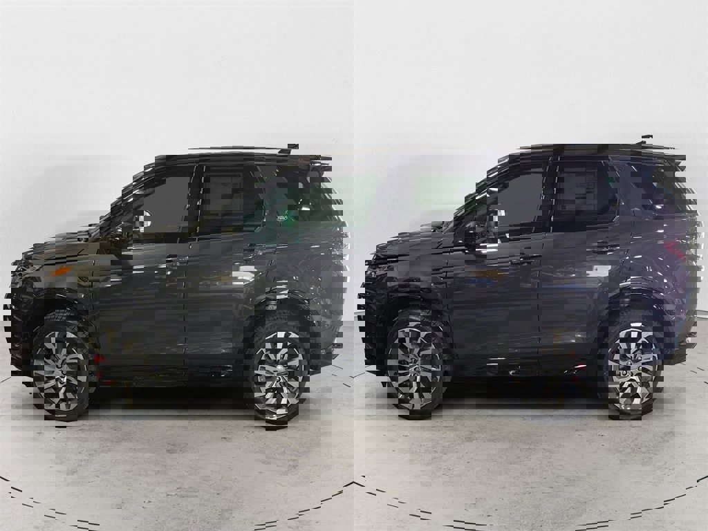 New 2024 Land Rover Discovery Sport Dynamic SE image 2