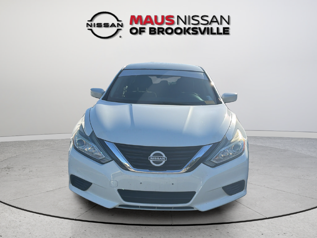 Used 2017 Nissan Altima 2.5 S w/ Power Driver Seat Package FWD image 3