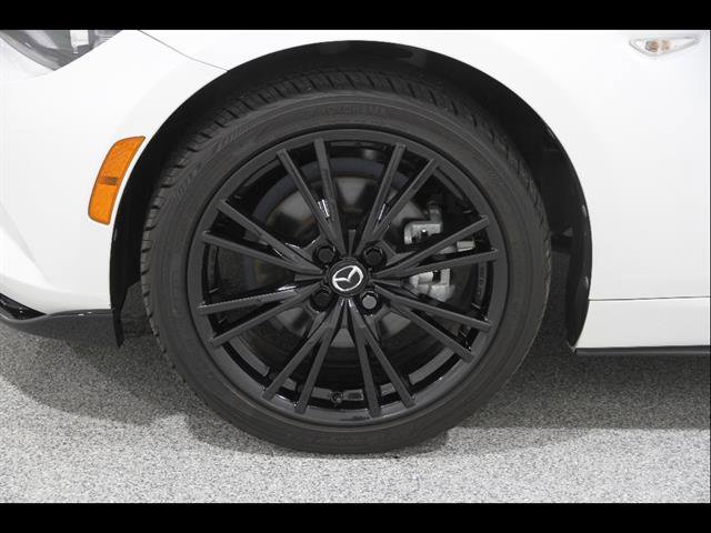 Certified 2024 MAZDA MX-5 Miata Club RWD image 22