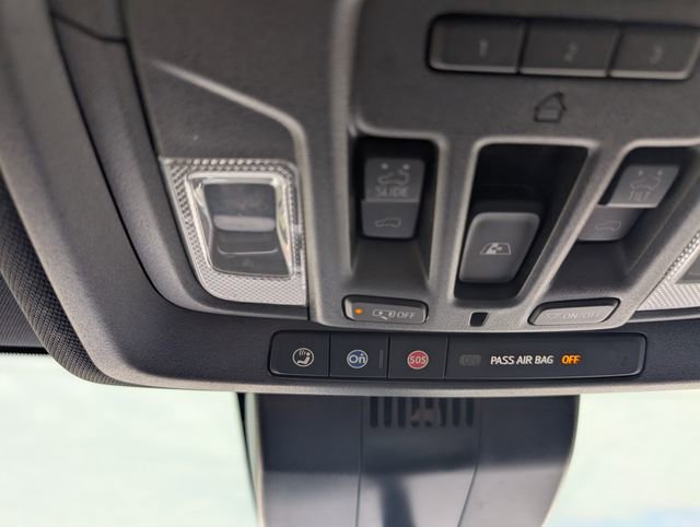 Used 2024 Chevrolet Silverado 3500 High Country w/ High Country Premium Package image 16