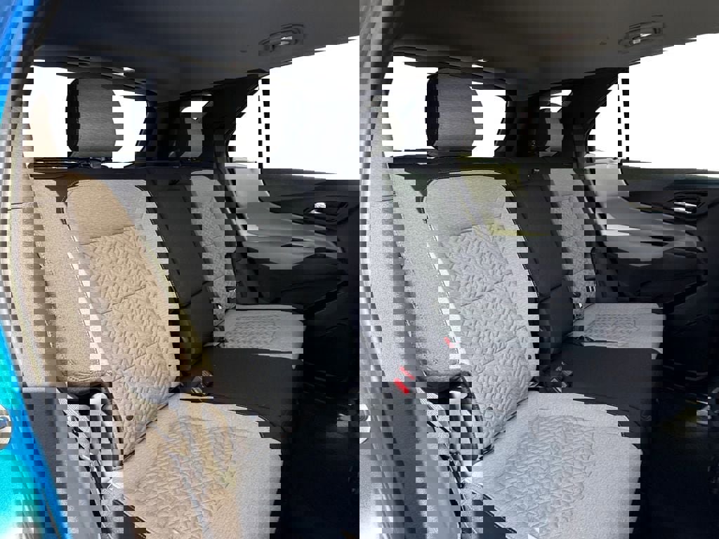 Used 2024 Chevrolet Equinox LS w/ LS Convenience Package image 18