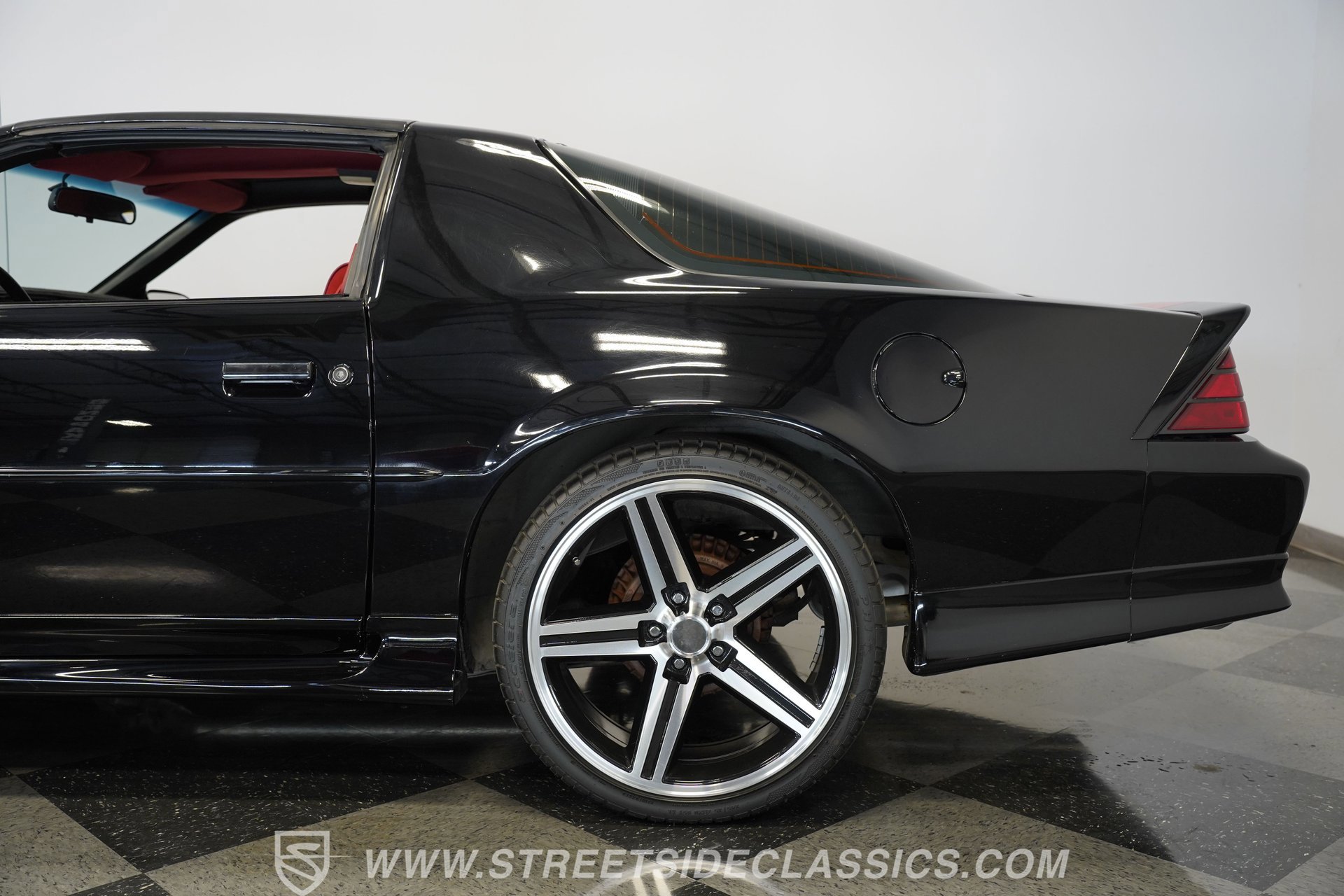 Used 1992 Chevrolet Camaro RS image 27