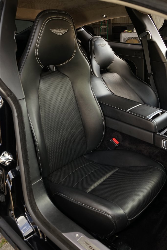 Used 2012 Aston Martin Rapide image 10