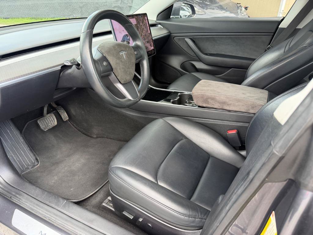 Used 2018 Tesla Model 3 Long Range AWD/4WD image 9