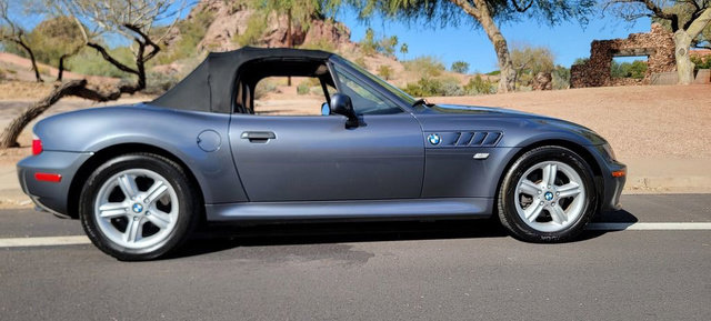 Used 2000 BMW Z3 2.5i image 14