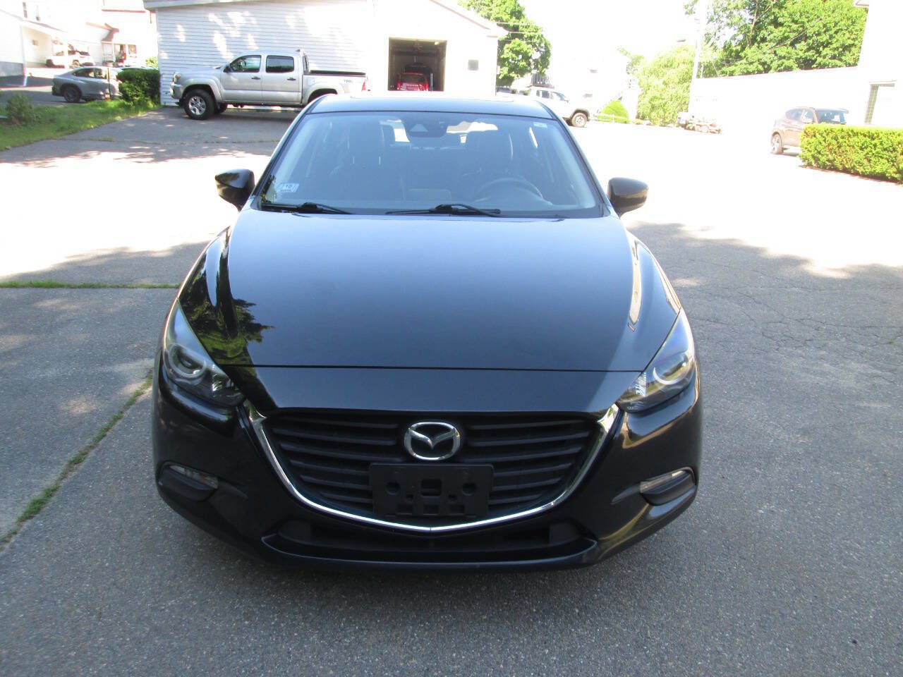 Used 2017 MAZDA MAZDA3 Touring FWD image 6
