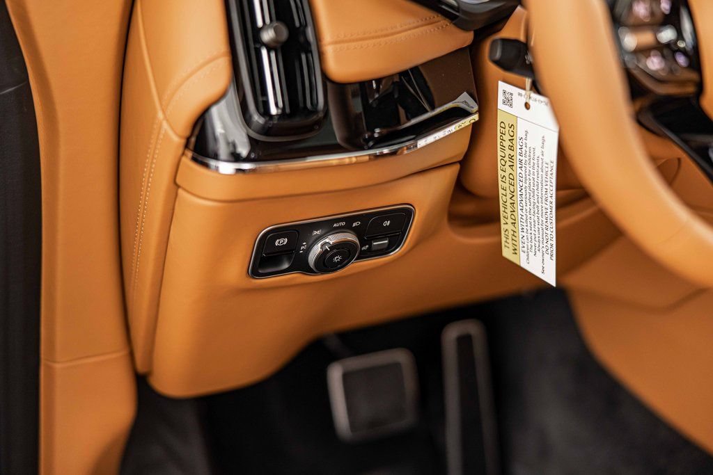 New 2026 Aston Martin DBX 707 AWD/4WD image 22