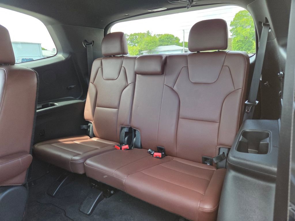 Used 2024 Kia Telluride EX w/ EX Captain's Chair Package FWD image 18