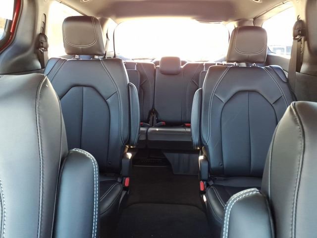 New 2026 Chrysler Pacifica Select image 27