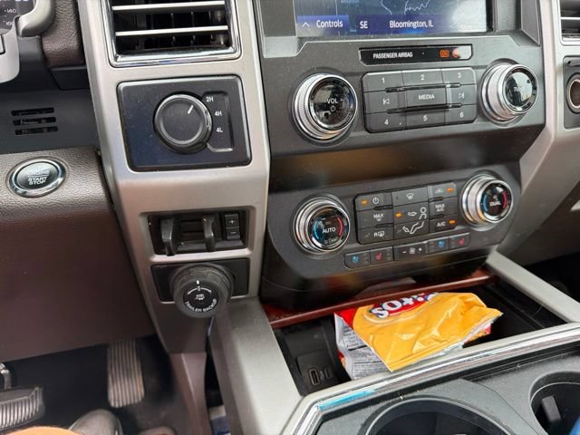 Used 2021 Ford F350 King Ranch w/ King Ranch Ultimate Package AWD/4WD image 17