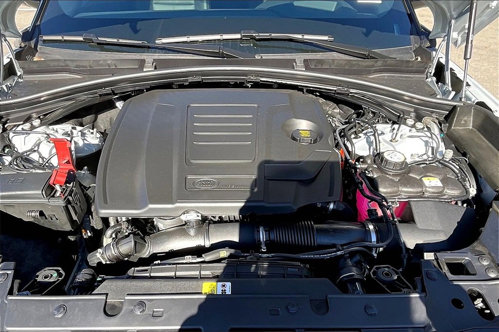 New 2026 Land Rover Range Rover Velar Dynamic SE image 10