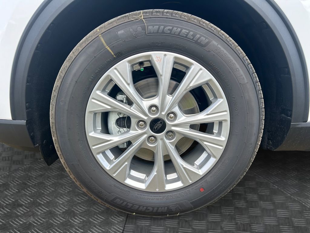 New 2026 Ford Escape Active w/ Tech Pack #1 FWD image 17