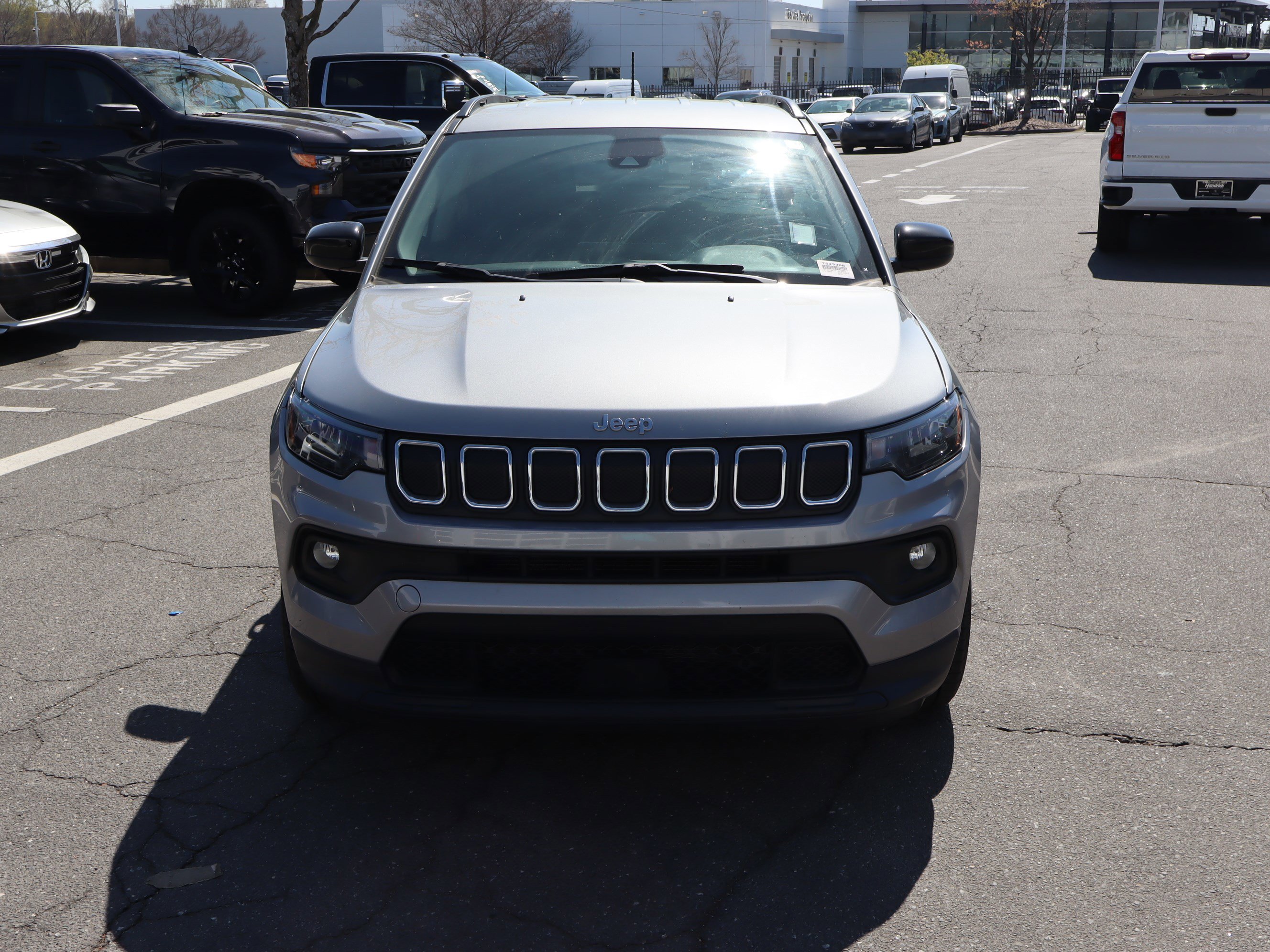 Used 2022 Jeep Compass Latitude image 15
