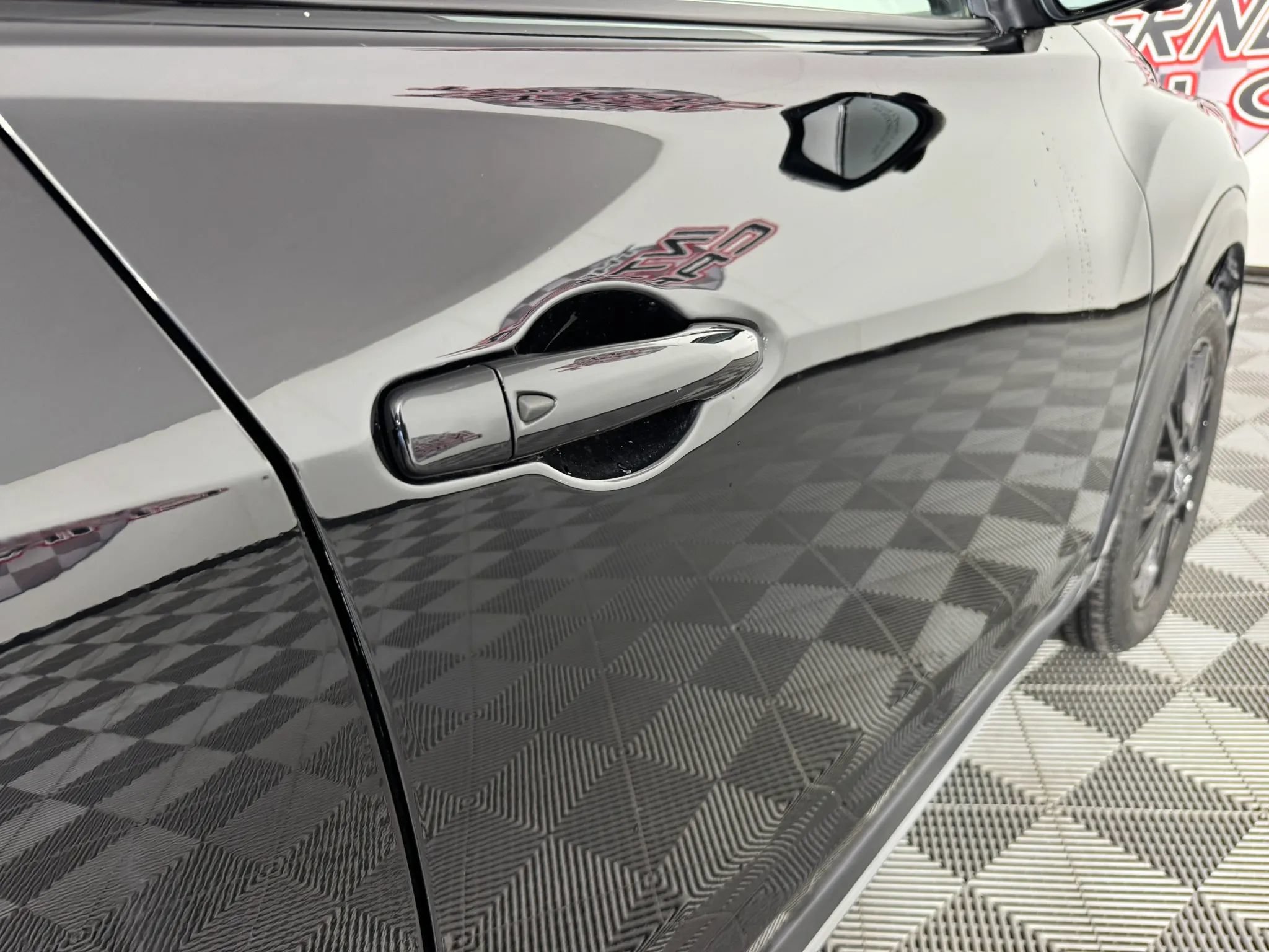 Used 2024 Nissan Kicks SR FWD image 30