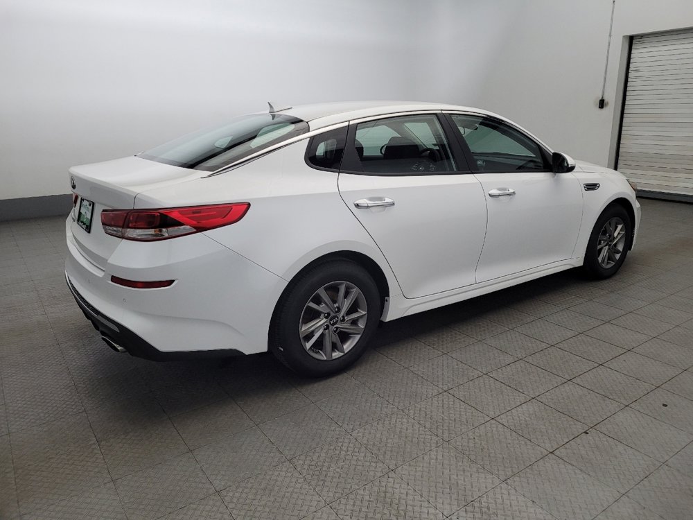 Used 2019 Kia Optima LX image 10