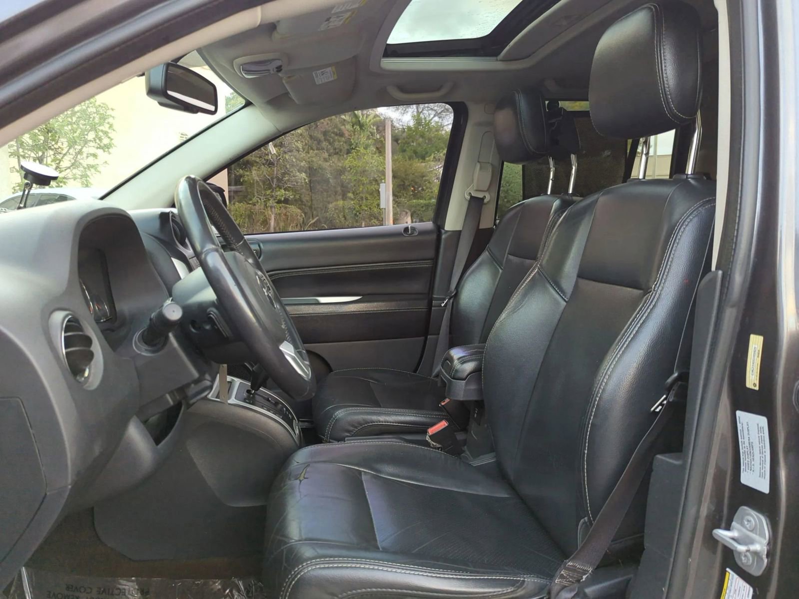 Used 2016 Jeep Compass High Altitude image 9