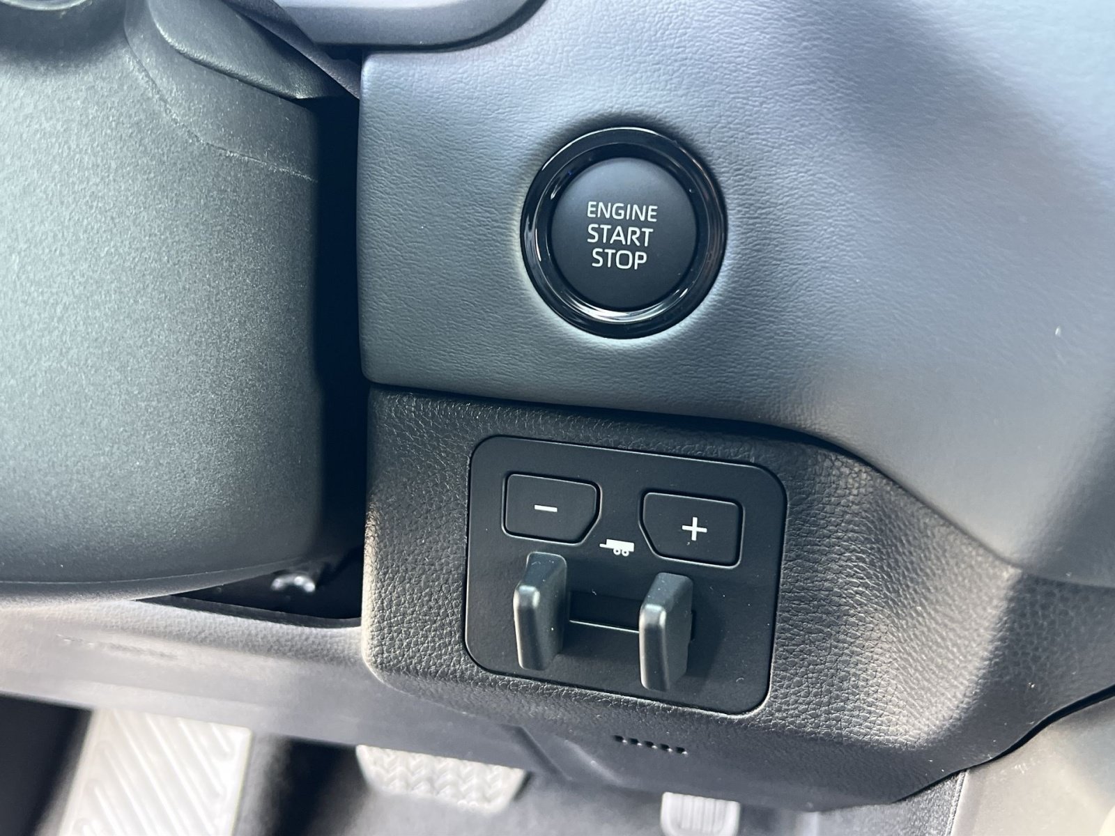 New 2026 Toyota Tundra Platinum AWD/4WD image 27