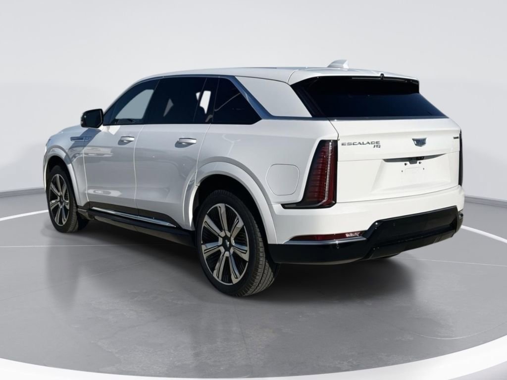 New 2025 Cadillac Escalade IQ Luxury 2 AWD/4WD image 6