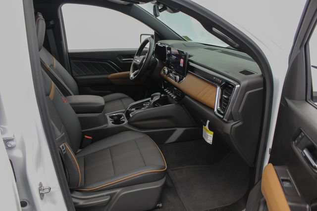 New 2025 GMC Canyon AT4 AWD/4WD image 23