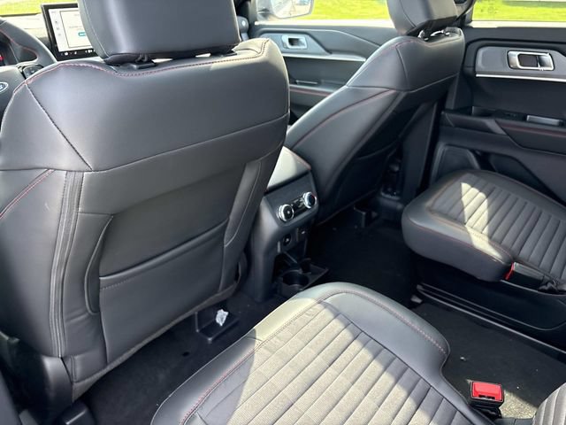 New 2026 Ford Explorer ST-Line AWD/4WD image 17