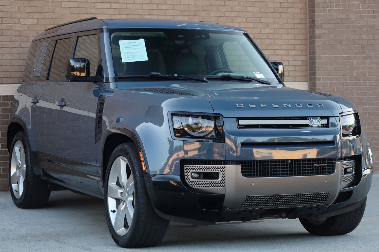 Used 2022 Land Rover Defender 110 X-Dynamic HSE AWD/4WD image 6