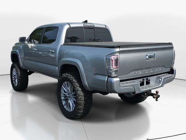 Used 2017 Toyota Tacoma SR5 w/ Tow Package image 6