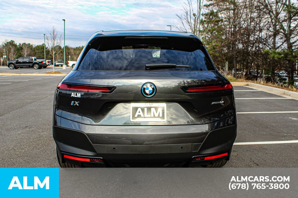 Used 2023 BMW iX xDrive50 w/ Convenience Package image 11