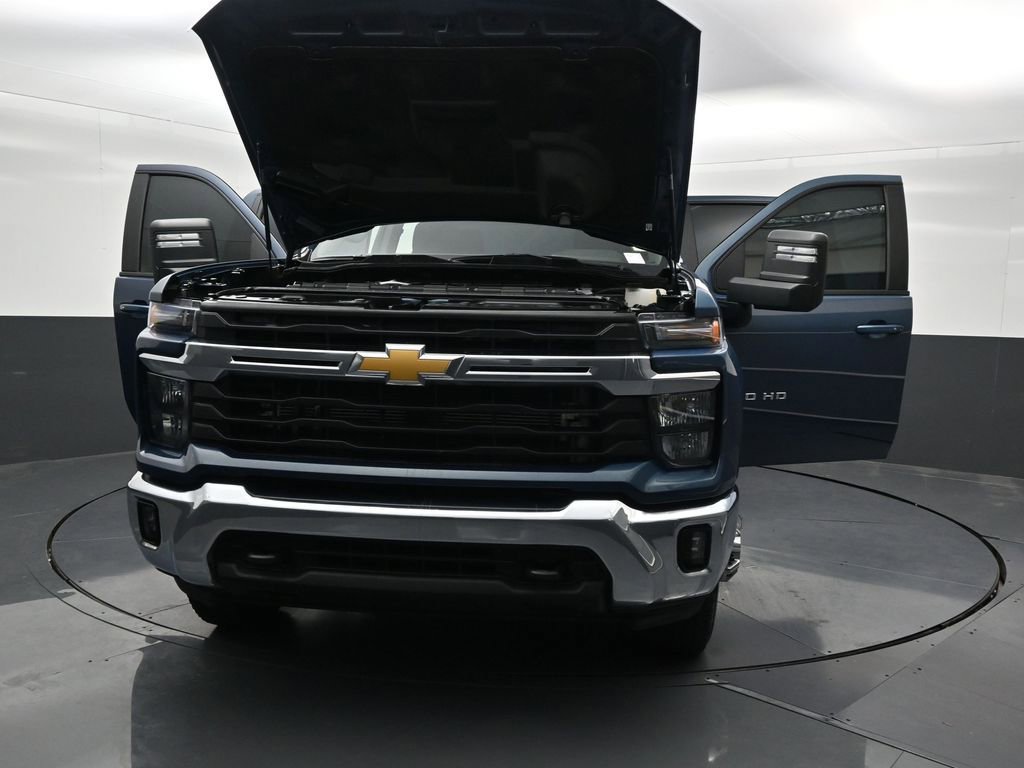 Used 2026 Chevrolet Silverado 3500 LT AWD/4WD image 40